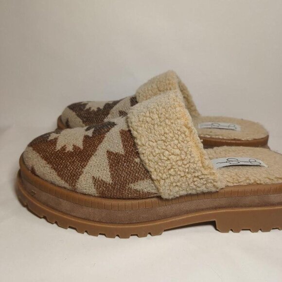 Jessica Simpson Women's Tan Slides - Picture 3 of 5